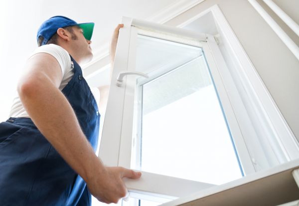 Cost of Home Window Repair in East Lansing