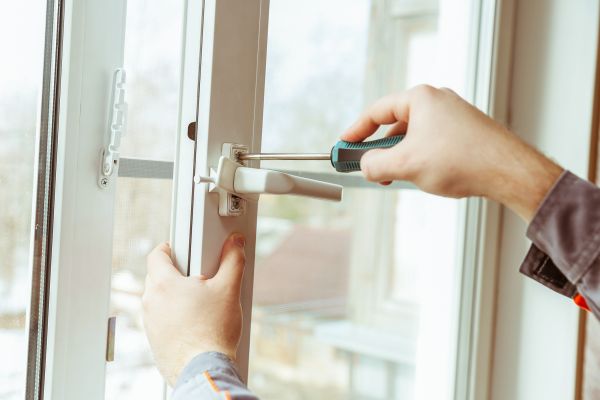 Cost of Apartment Window Repair in East Lansing
